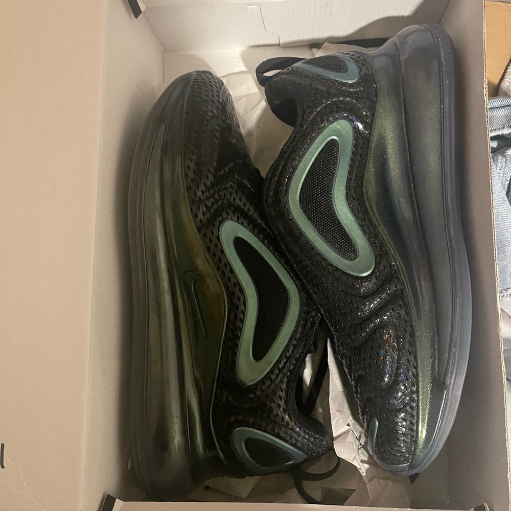Black Nikes new condition